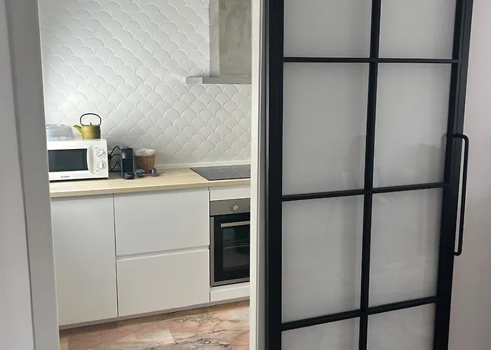 Quedate Cerca Del Casco Antiguo