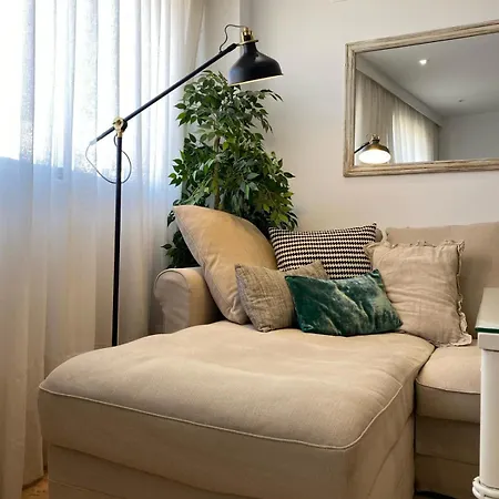 Quedate Cerca Del Casco Antiguo *